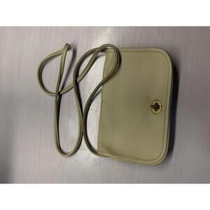 Vintage Coach Bone Crossbody M7D-535 • Made in USA • Turnlock